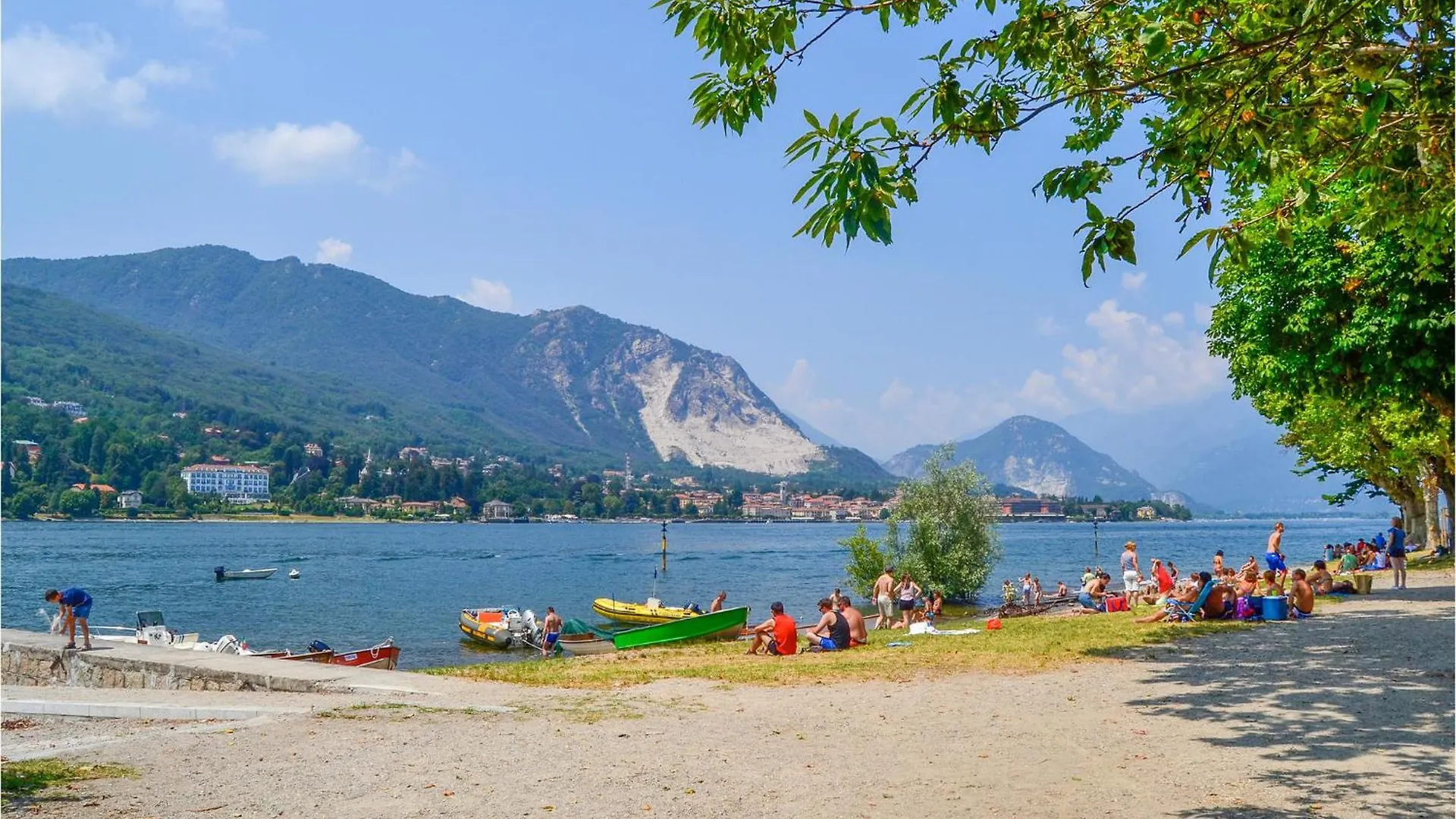 Cherie Villa Luino Holiday home
